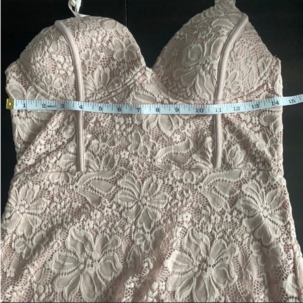 Blossom blush pink midi dress - Picture 5 of 10